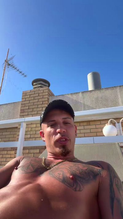 Dolarboy live cam on Cam4