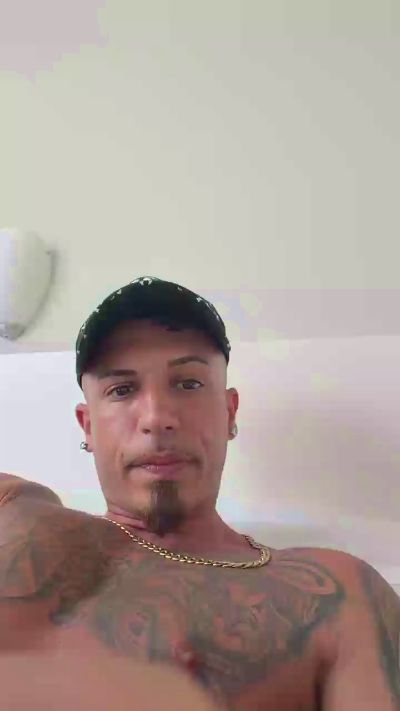 Dolarboy live cam on Cam4
