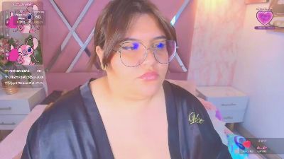 Dolce_pearl live cam on Cam4