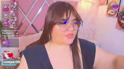 Dolce_pearl live cam on Cam4