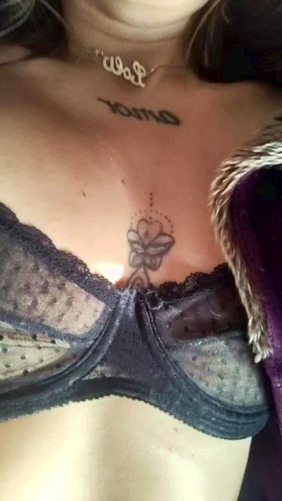 Dolceximee live cam on Cam4