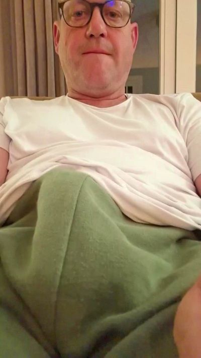 Dolf322 live cam on Cam4