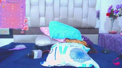Doll_coquette live cam on Cam4