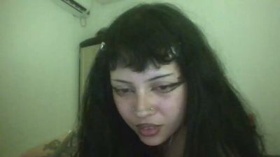 Doll_dollys_ live cam on Cam4