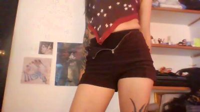 Doll_dollys_ live cam on Cam4