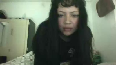 Doll_dollys_ live cam on Cam4