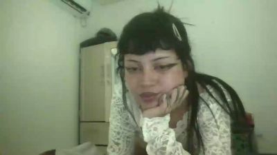 Doll_dollys_ live cam on Cam4