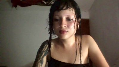 Doll_dollys_ live cam on Cam4