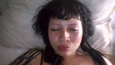 Doll_dollys_ live cam on Cam4