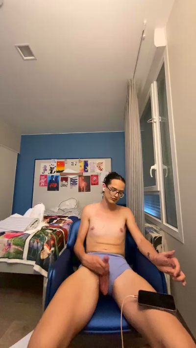 Dollya live cam on Cam4