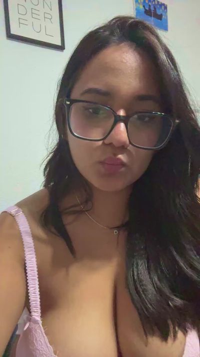 Dom03 live cam on Cam4
