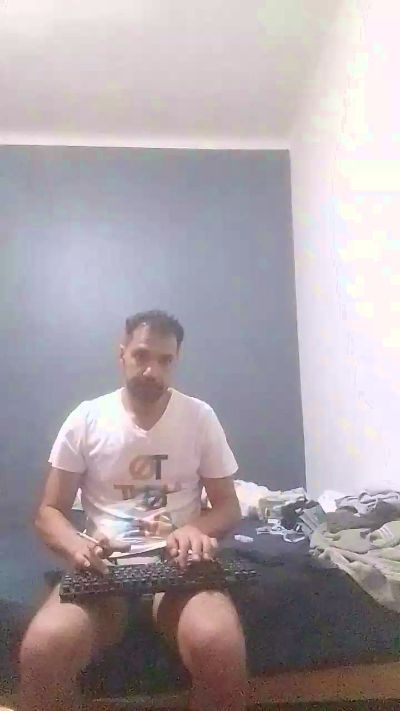 DomMasterextrem live cam on Cam4