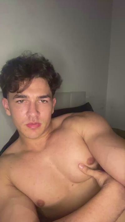 DomMatheus live cam on Cam4