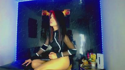 DominantDoll_D live cam on Cam4