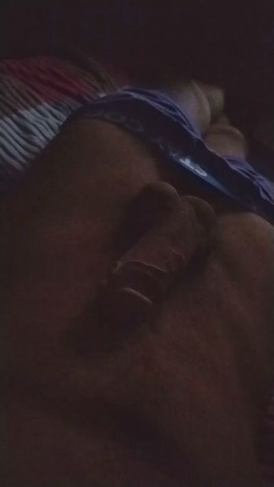 Dominator163 live cam on Cam4