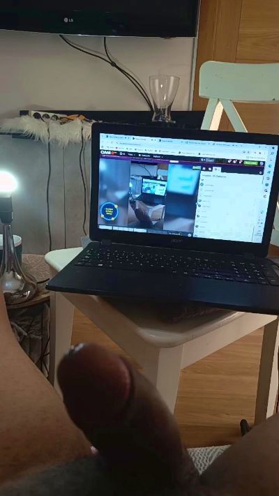 Domineiton33 live cam on Cam4