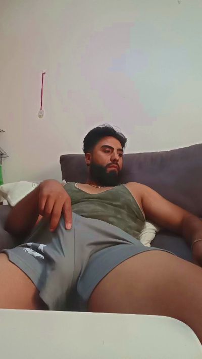 Domineiton33 live cam on Cam4