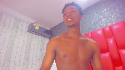 DominicSccott24 live cam on Cam4