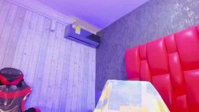 DominicSccott24 live cam on Cam4
