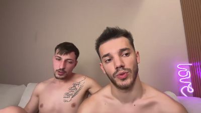 DominicValente live cam on Cam4