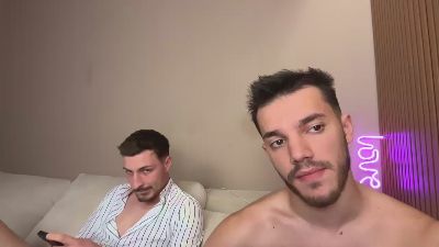 DominicValente live cam on Cam4