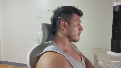 DominicVeins live cam on Cam4