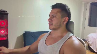DominicVeins live cam on Cam4