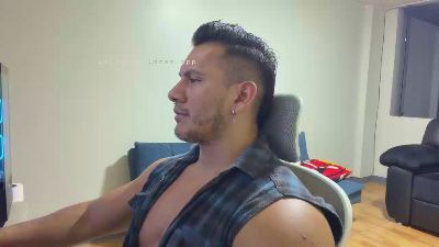 DominicVeins live cam on Cam4