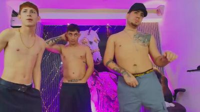 Dominic_Max live cam on Cam4