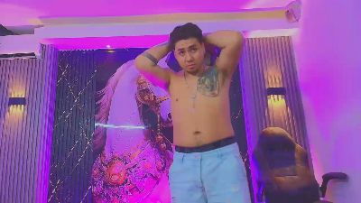 Dominic_Max live cam on Cam4