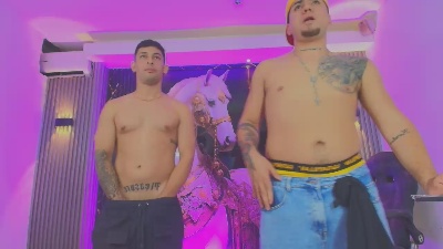 Dominic_Max live cam on Cam4