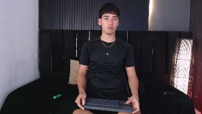 Dominic_ghost live cam on Cam4