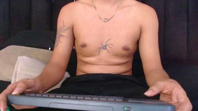 Dominic_ghost live cam on Cam4
