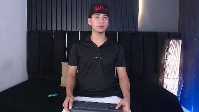 Dominic_ghost live cam on Cam4
