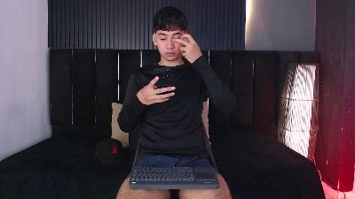 Dominic_ghost live cam on Cam4