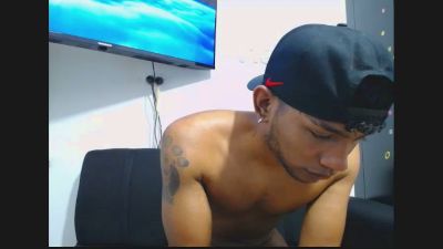DominikHOT live cam on Cam4