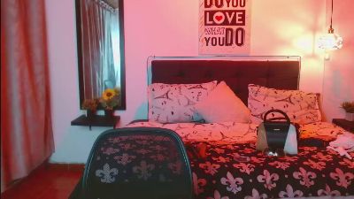 Dominik_girl live cam on Cam4