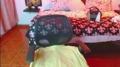 Dominik_girl live cam on Cam4