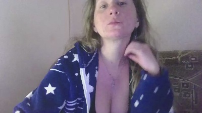 DomixDomi live cam on Cam4