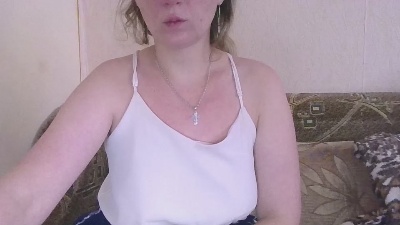 DomixDomi live cam on Cam4