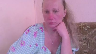 DomixDomi live cam on Cam4