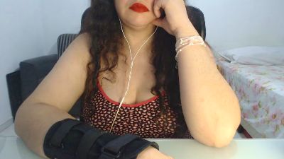 DommeCindy live cam on Cam4
