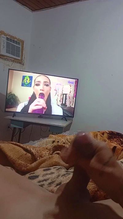 DonM37 live cam on Cam4