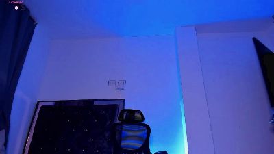 Donathoo live cam on Cam4