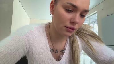 Webcam donna dal vivo da Francia con DonetteBaldrey