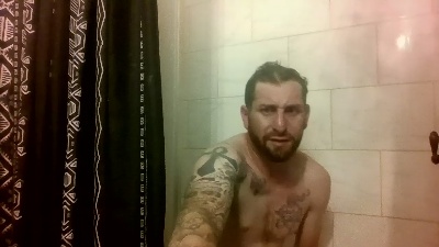 Dongerson222 live cam on Cam4