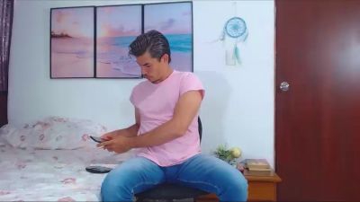 Doni_Motta live cam on Cam4