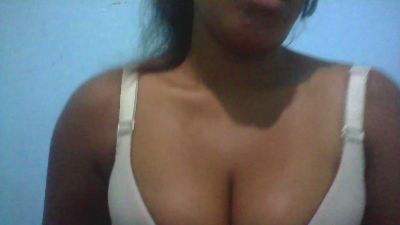 Donie1995 live cam on Cam4
