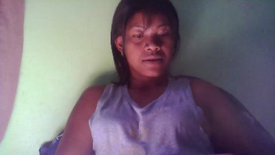 Donie1995 live cam on Cam4