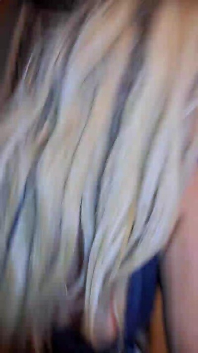Dontbejelly2 live cam on Cam4
